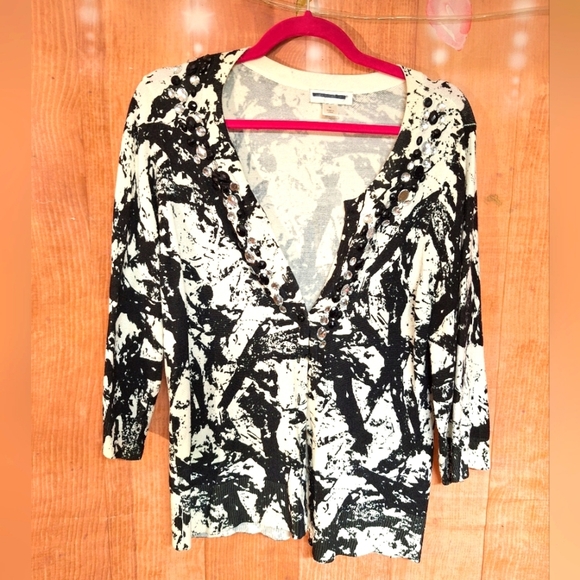 CHRISTOPHER AND BANKS SIZE MEDIUM BUTTON DOWN SWEATER BLACK AND WHITE - Picture 1 of 5